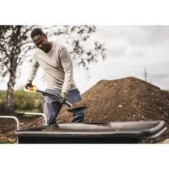 Betonilapio Fiskars Solid+