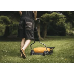 Kelaleikkuri Fiskars StaySharp Max