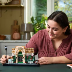 LEGO Icons 10362 Ranskalainen kahvila