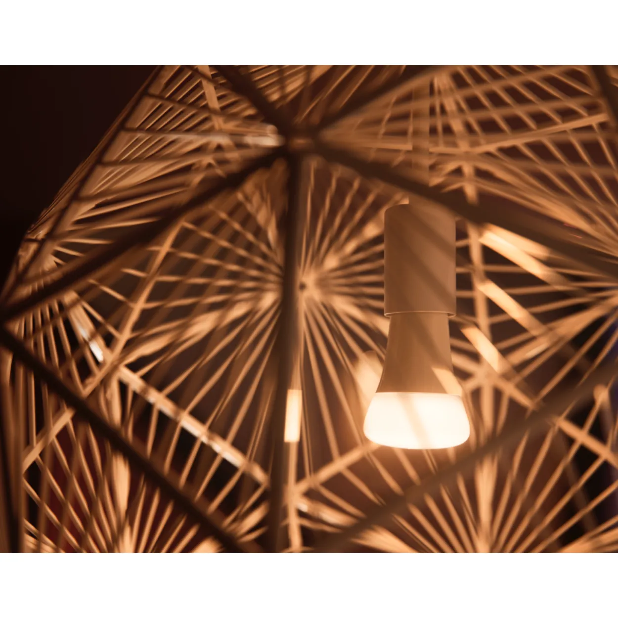 Älylamppu Philips Hue White Ambiance 6W A60 E27 2kpl