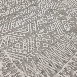 Matto Village's 80 x 300 cm Friida ruskea