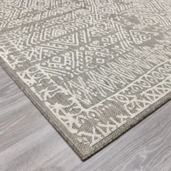 Matto Village's 200 x 290 cm Friida ruskea