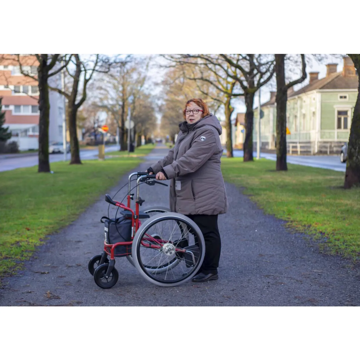 Monitoimirollaattori Wheellator, punainen