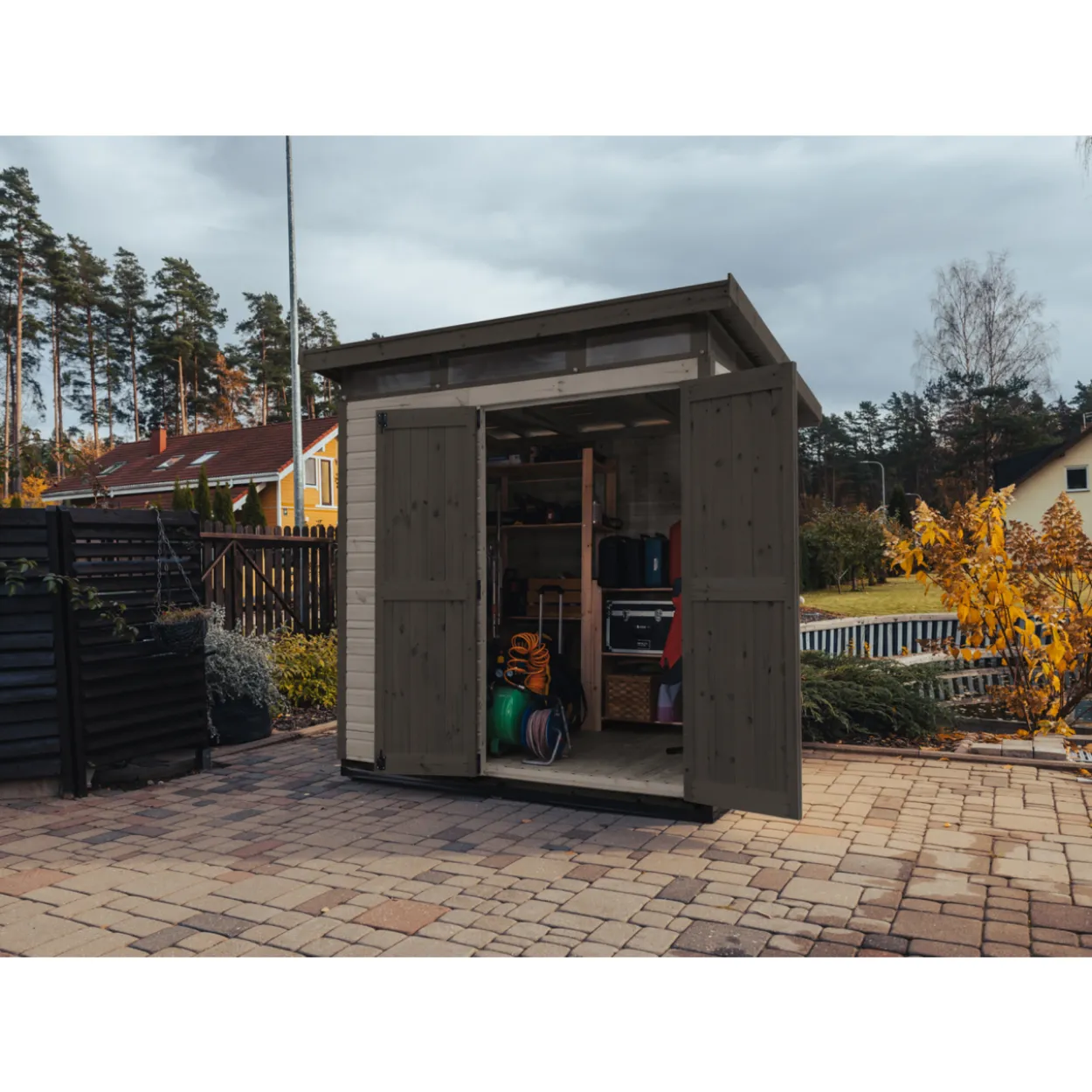 Puutarhavaja Upyard Strongbox L, 203 x 163 x 225 cm, harmaa/musta