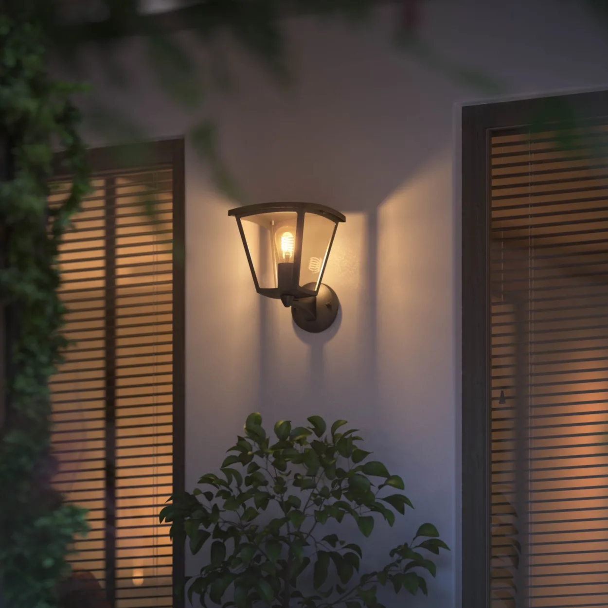 Ulkoseinävalaisin Philips Hue Inara